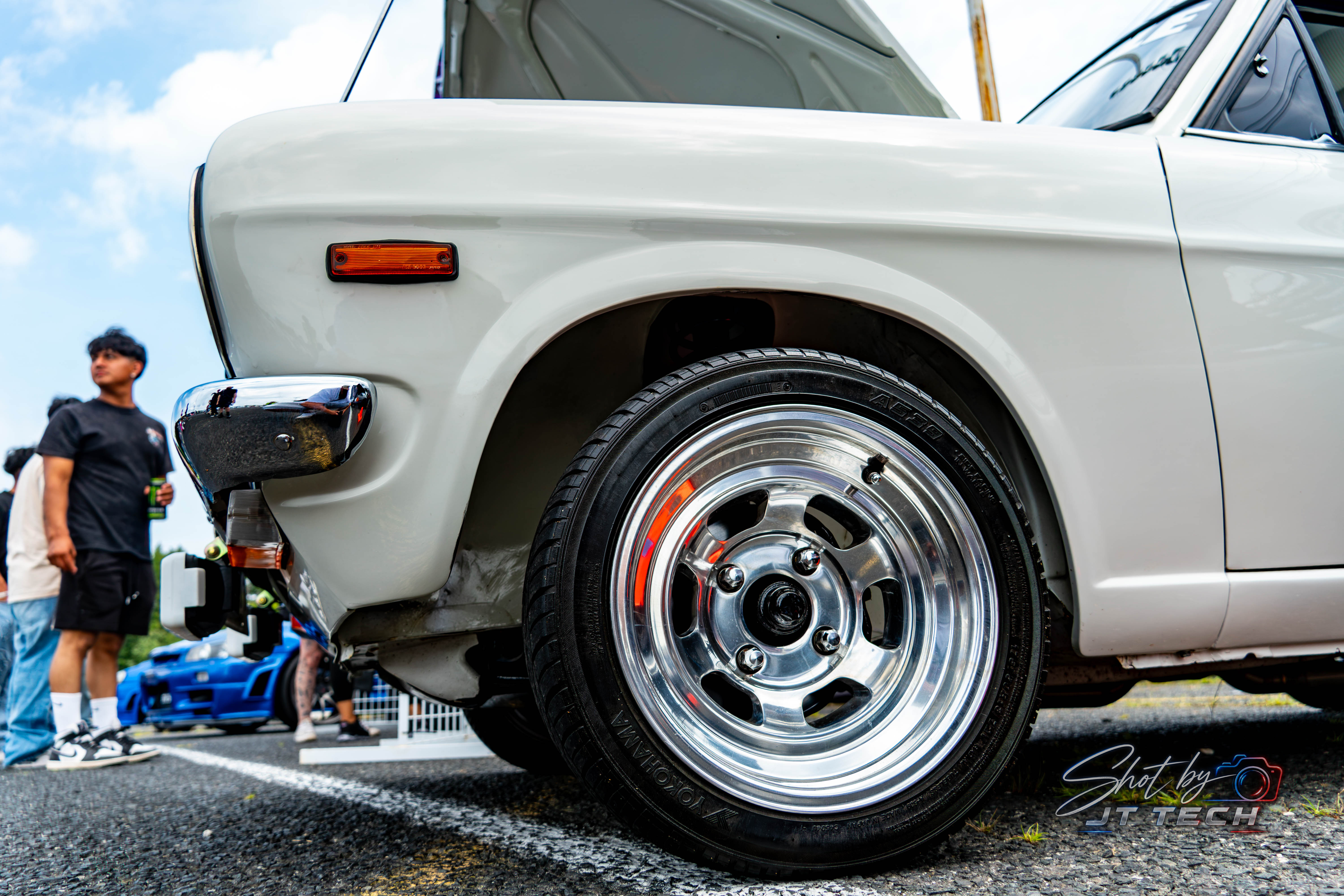 Car wheel photography