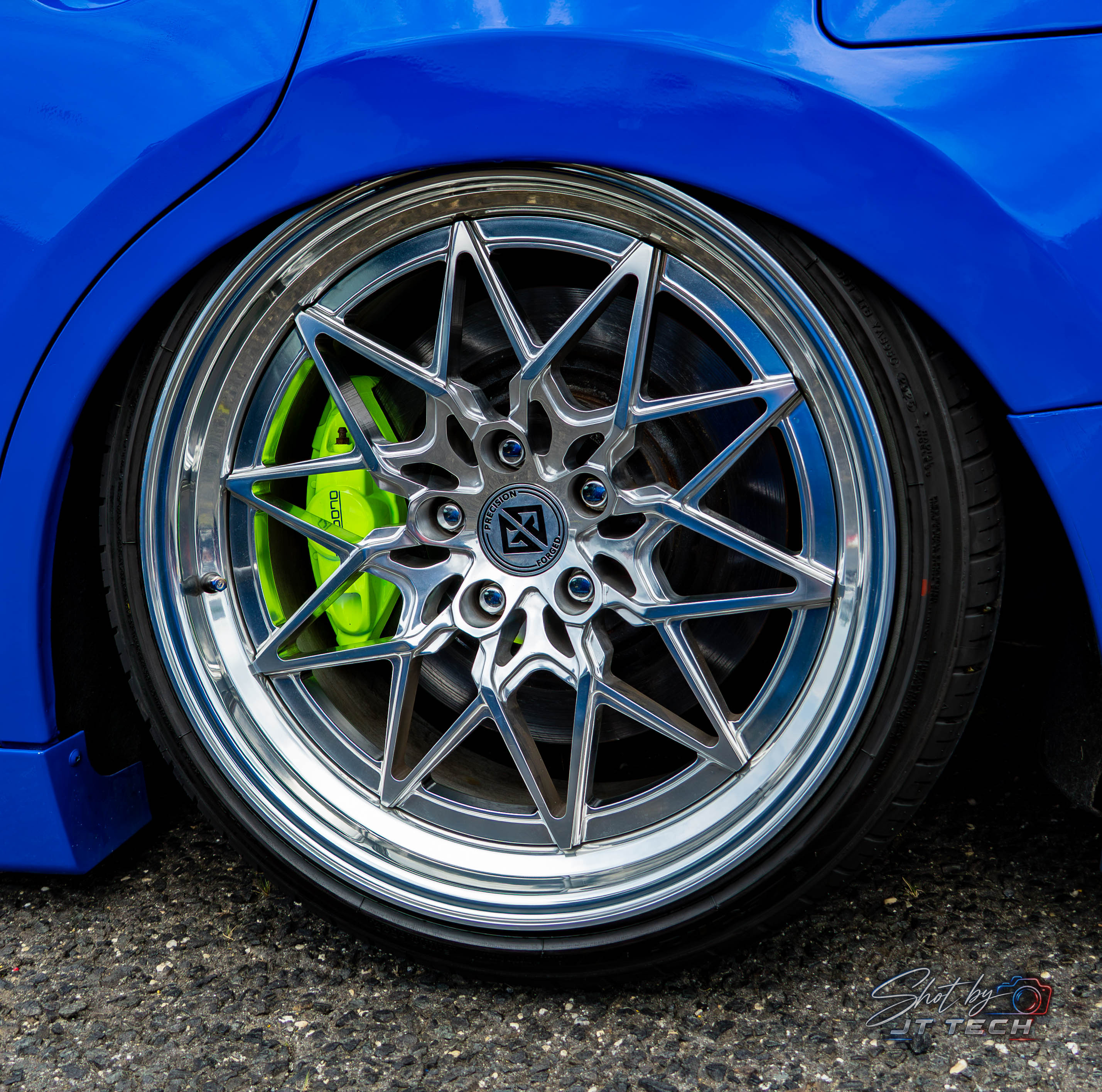Car wheel photography